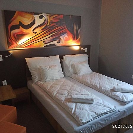 Bed and Breakfast Svajci Lak Panzio Nyíregyháza Zewnętrze zdjęcie